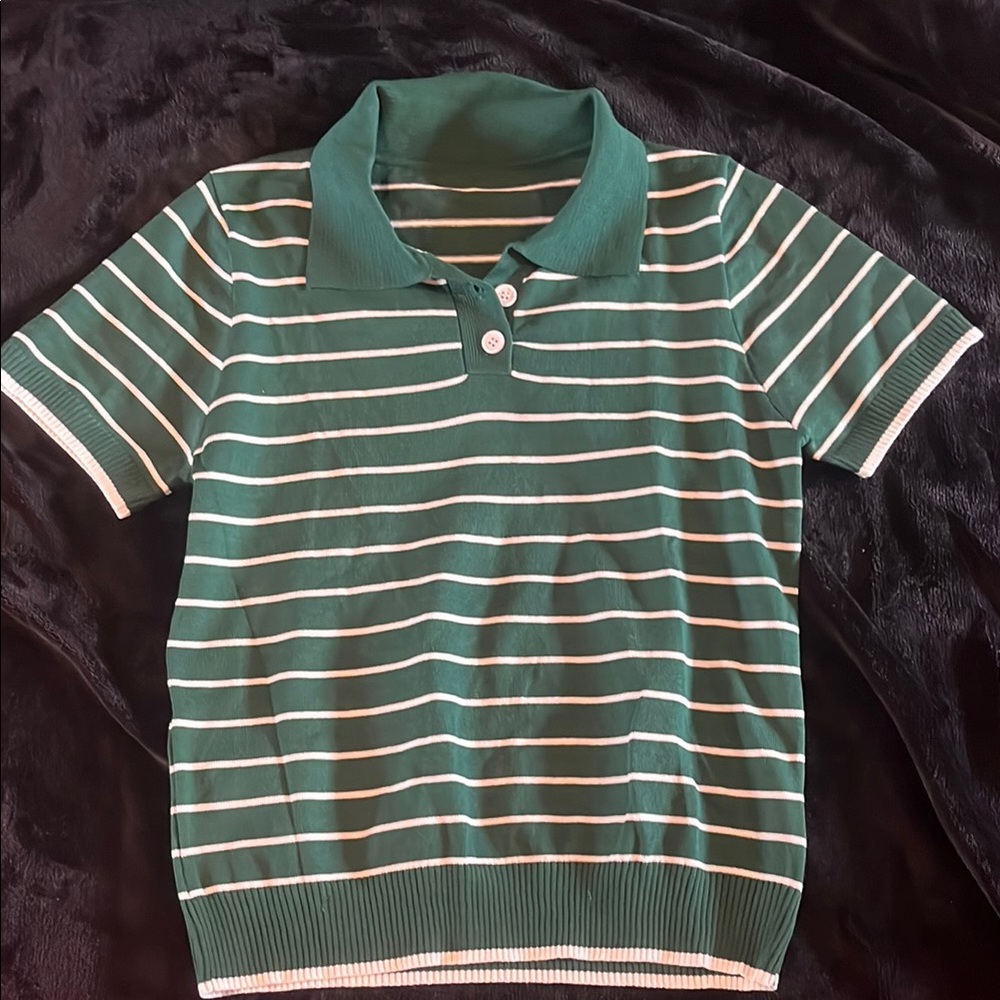 Amazon Green Striped Women's Button Down Shirt
